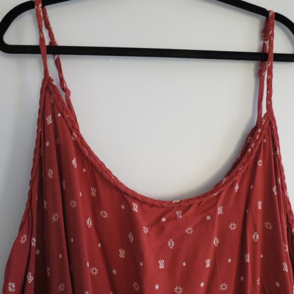 Torrid Women's Plus Size Geo Print Red Challis Braided Tank - Size 5 - NWT - Picture 4 of 10